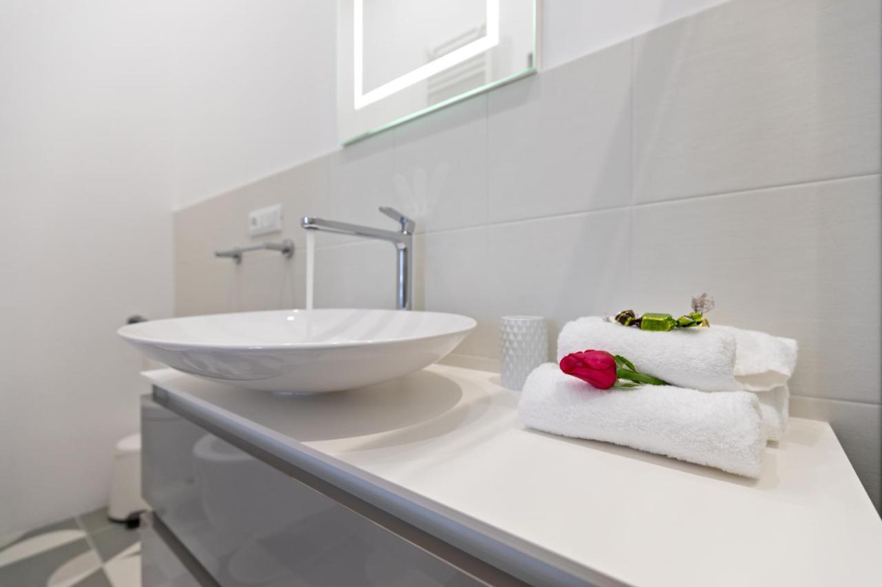 Buzzstays - Stylish Apartments Vatican Rome Downtown מראה חיצוני תמונה